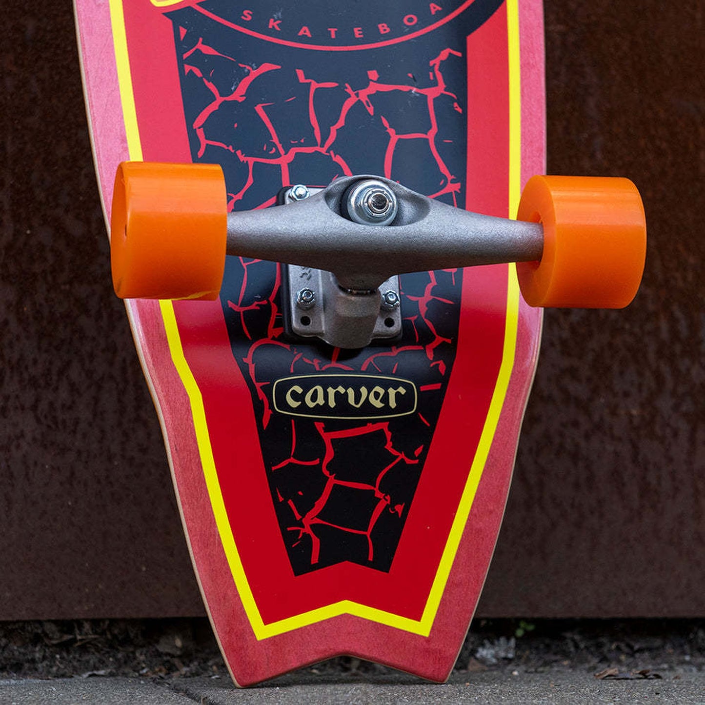 Santa Cruz Complete Cruiser Flame Dot Shark 9.85 X 31.52